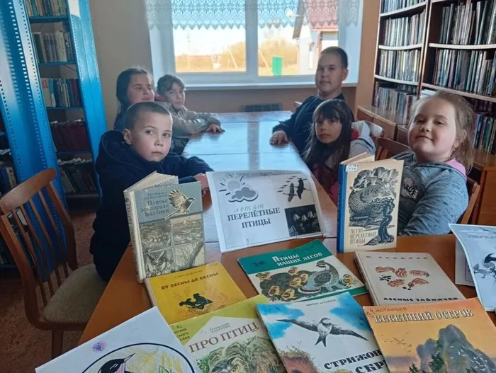 «Летят перелётные птицы»